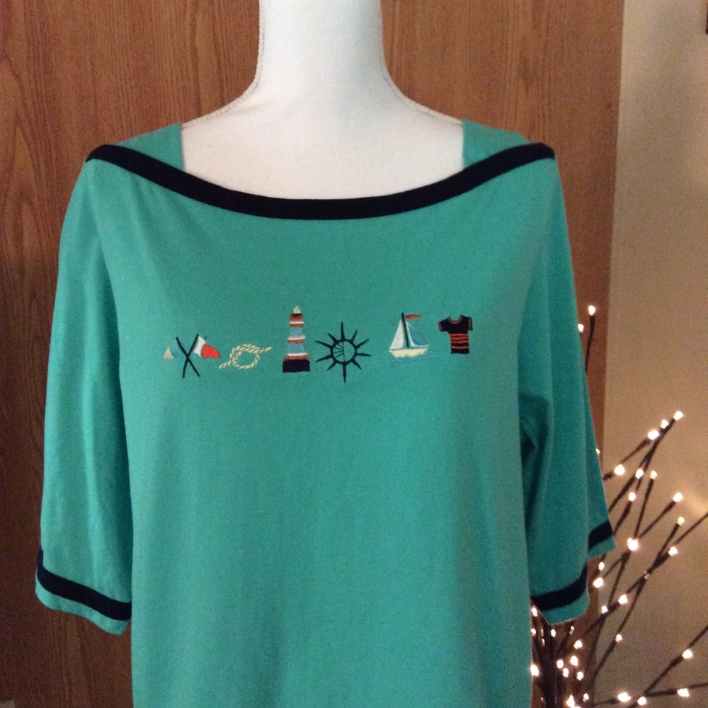 Beach design top size large